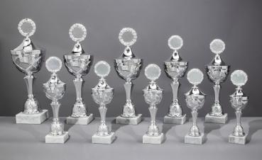 10er Pokal Serie Farbe Silber 10 Größen zur Wahl inkl. Aluschild/Schrift/5cmØ Logo/Montage